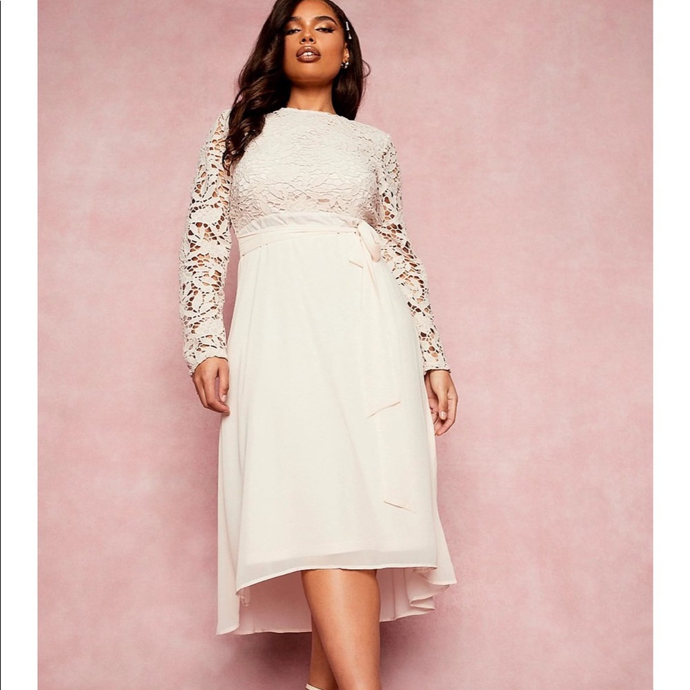 Plus Size Cream Lace cocktail dress